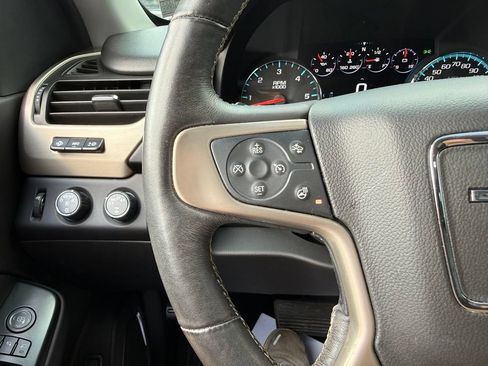 Used 2017 GMC Yukon Denali w/ Open Road Package AWD/4WD image 36