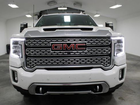 Used 2023 GMC Sierra 3500 Denali w/ Denali Ultimate Package image 3
