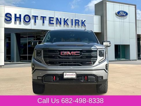 Used 2024 GMC Sierra 1500 AT4 w/ Technology Package AWD/4WD image 2
