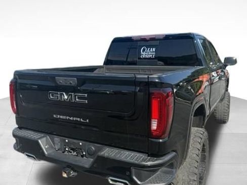 Used 2022 GMC Sierra 1500 Denali AWD/4WD image 12