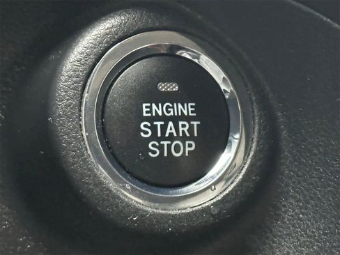 Used 2019 Subaru Crosstrek 2.0i Limited w/ Moonroof Package w/Navigation image 27