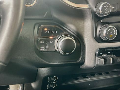 Used 2024 RAM 2500 Big Horn AWD/4WD image 16