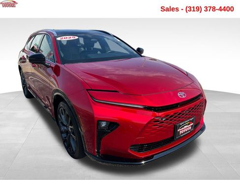 Used 2025 Toyota Crown Signia w/ Advanced Technology Package AWD/4WD image 9