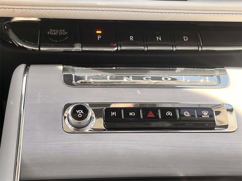 New 2026 Lincoln Aviator Reserve image 23