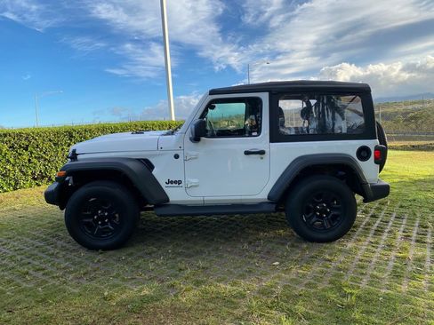 Used 2023 Jeep Wrangler Sport image 22