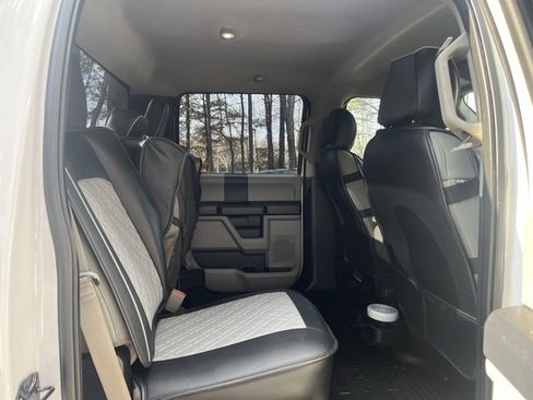 Used 2019 Ford F250 XL w/ Power Equipment Group image 13