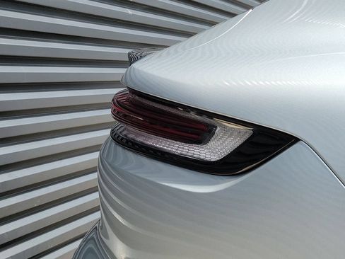 New 2026 Porsche Cayenne Coupe AWD/4WD image 16
