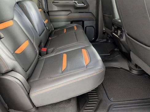 Used 2023 GMC Sierra 1500 AT4 w/ AT4 Premium Package AWD/4WD image 30
