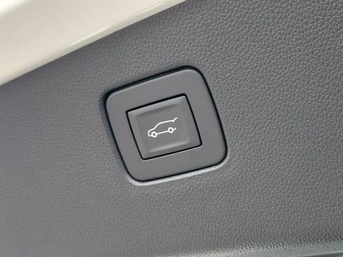 New 2026 Buick Envista Sport Touring FWD image 8