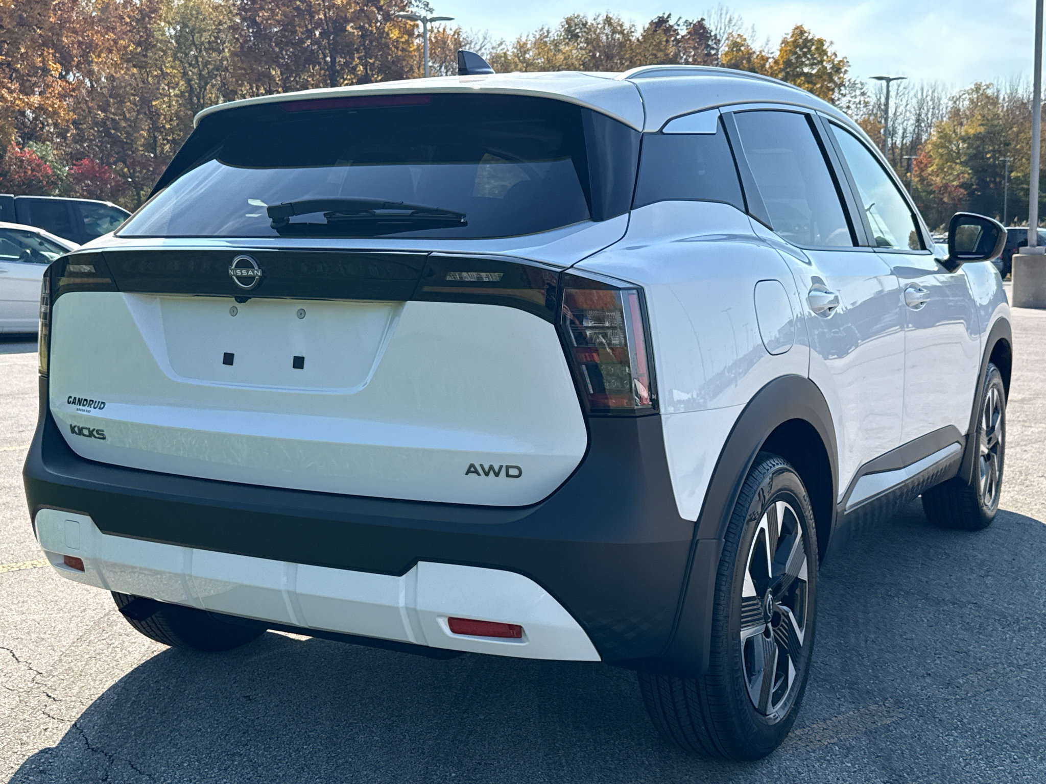 New 2027 Nissan Kicks SV AWD/4WD image 19
