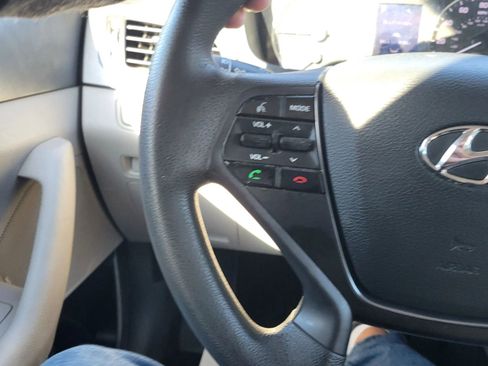 Used 2015 Hyundai Sonata SE w/ Cargo Package image 21