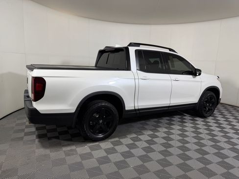 Certified 2022 Honda Ridgeline Black Edition image 7