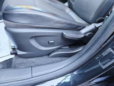 Used 2021 Chevrolet Trax LT image 14