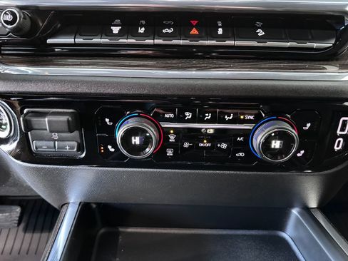 Certified 2024 Chevrolet Silverado 2500 LT w/ Convenience Package image 19