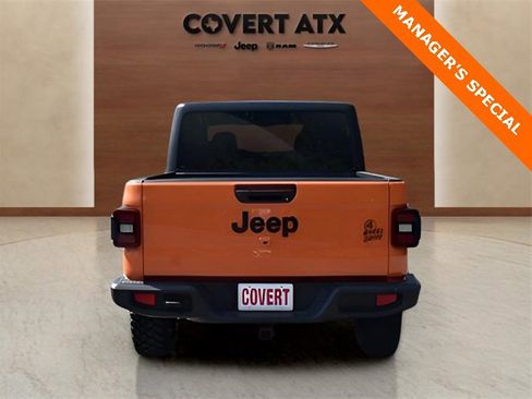 New 2025 Jeep Gladiator Willys image 4