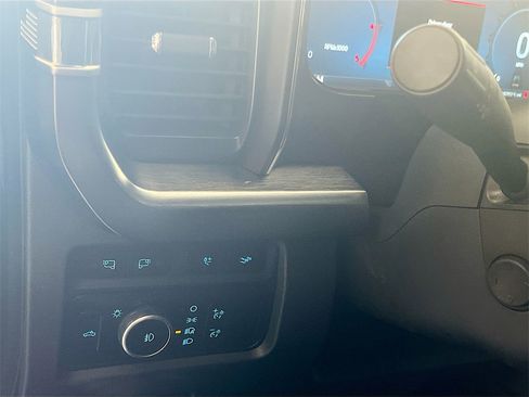 Used 2023 Ford F250 Lariat w/ Lariat Ultimate Package image 10