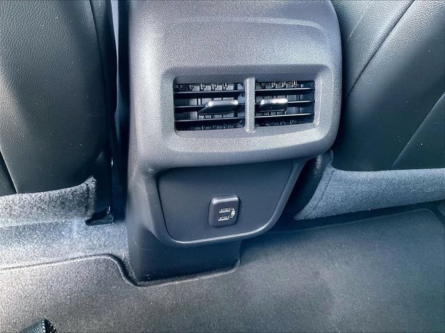 Used 2024 Chevrolet Equinox RS FWD image 28