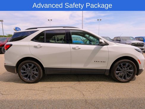 Used 2024 Chevrolet Equinox RS image 9