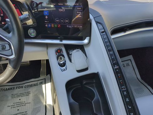 Used 2022 Chevrolet Corvette Stingray Premium Conv w/ Z51 Performance Package image 48