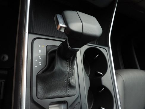 New 2026 Kia Carnival FWD image 19