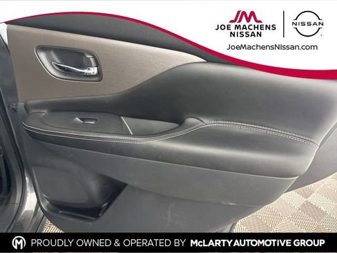 Used 2023 Nissan Murano SV image 22