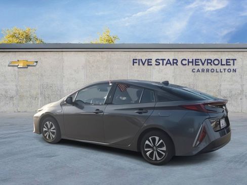 Used 2018 Toyota Prius Prime Plus image 6