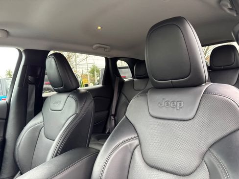 Used 2022 Jeep Cherokee Latitude Lux image 14