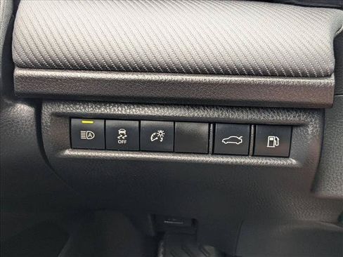 Used 2025 Toyota Camry SE FWD image 14