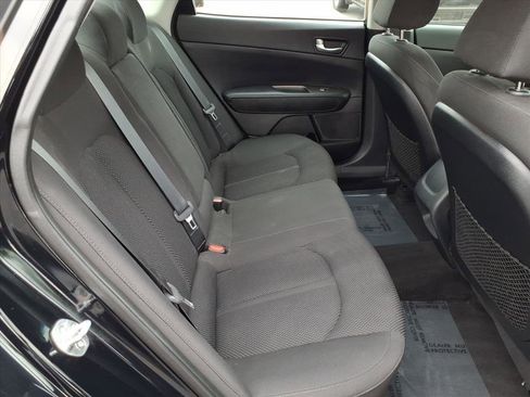 Used 2019 Kia Optima LX image 13