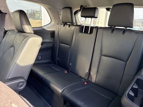 Used 2025 Toyota Grand Highlander Platinum image 27