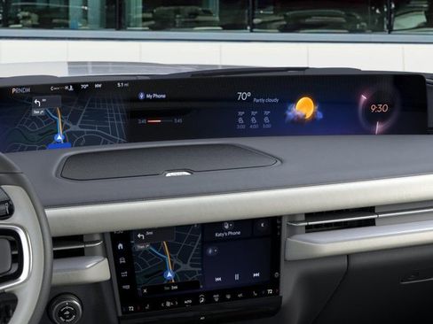 New 2026 Lincoln Navigator L Premier AWD/4WD image 14