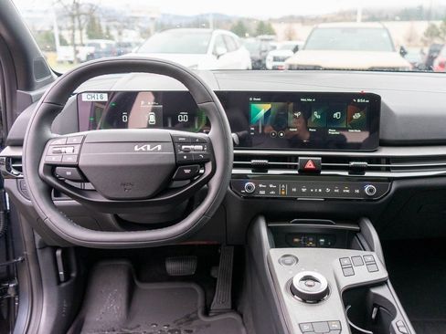 New 2026 Kia Sportage X-Line AWD/4WD image 14