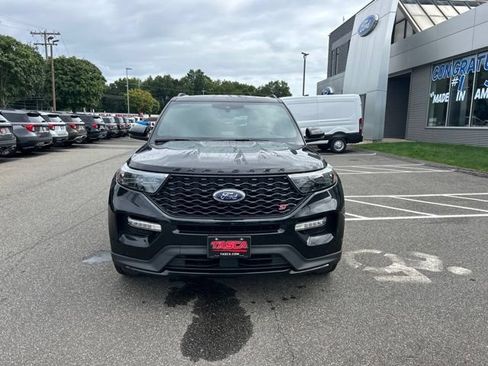 Used 2024 Ford Explorer ST w/ Equipment Group 401A AWD/4WD image 2