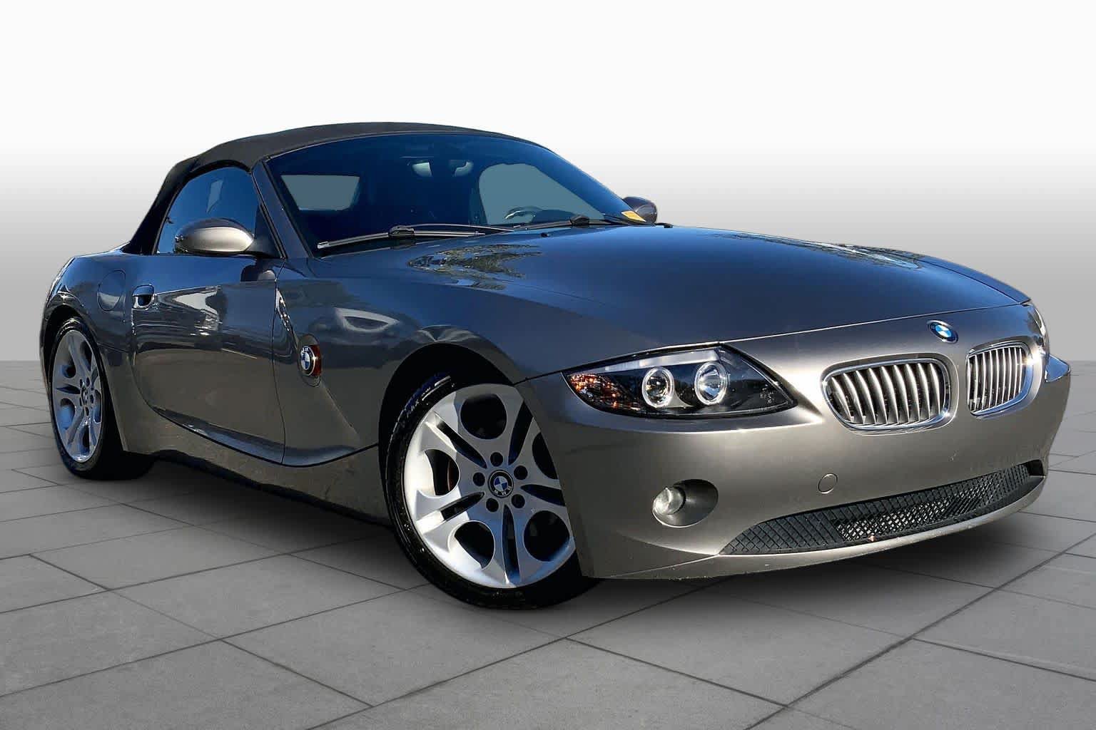Used 2004 BMW Z4 3.0i RWD image 2