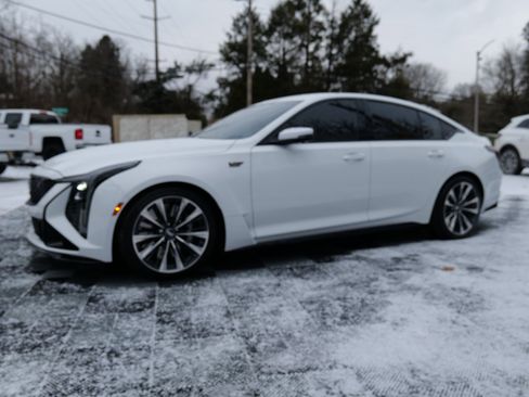 Used 2025 Cadillac CT5 V Blackwing image 9