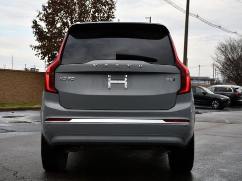 Certified 2025 Volvo XC90 B6 Plus image 6