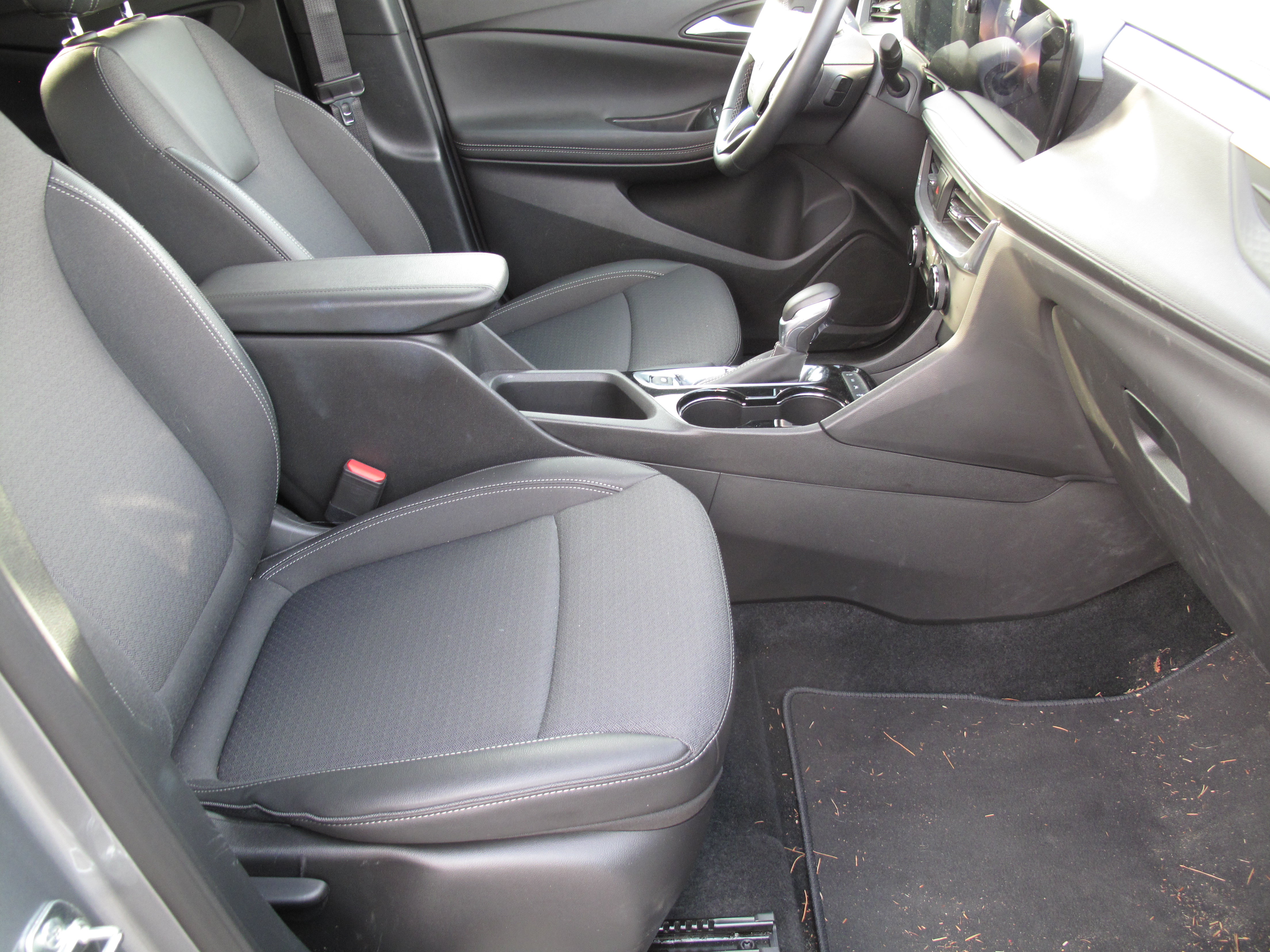 Used 2026 Buick Encore GX Preferred AWD/4WD image 4