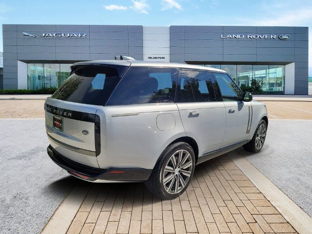 Used 2023 Land Rover Range Rover SE AWD/4WD image 5