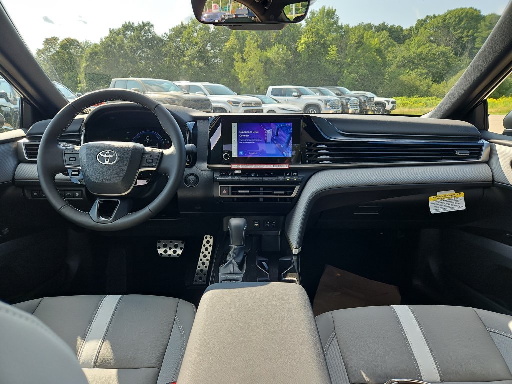New 2026 Toyota Camry Hybrid AWD/4WD image 7