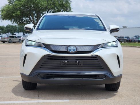 Used 2021 Toyota Venza LE AWD/4WD image 7