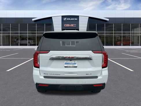 Certified 2024 GMC Yukon SLT w/ SLT Premium Package image 4