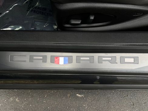 Used 2018 Chevrolet Camaro SS image 59