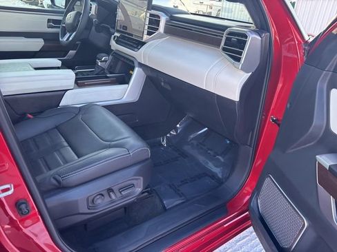 Used 2024 Toyota Sequoia Capstone image 41