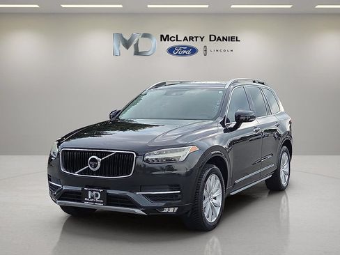 Used 2016 Volvo XC90 T6 Momentum w/ Momentum Plus Package AWD/4WD image 2