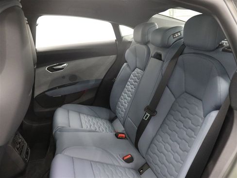 Used 2023 Audi e-tron GT Prestige AWD/4WD image 16