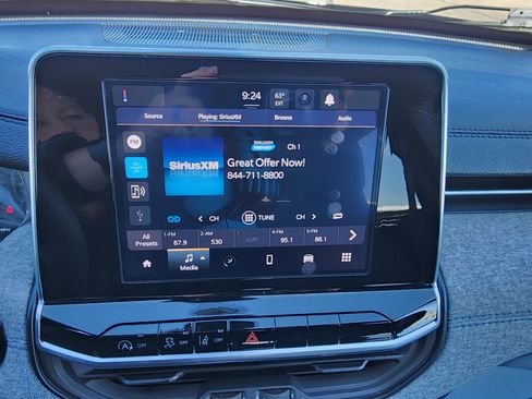 Used 2025 Jeep Compass Sport AWD/4WD image 22