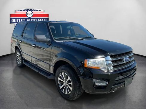 Used 2016 Ford Expedition XLT image 1