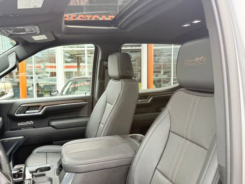 Used 2023 Chevrolet Silverado 1500 High Country w/ High Country Premium Package image 45