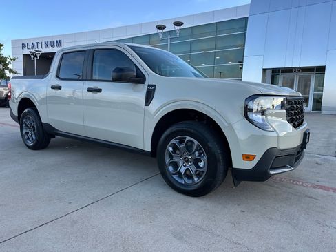 New 2025 Ford Maverick XLT w/ Equipment Group 301A image 7