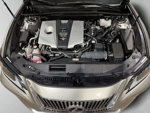 Certified 2021 Lexus ES 300h w/ Premium Package FWD image 29